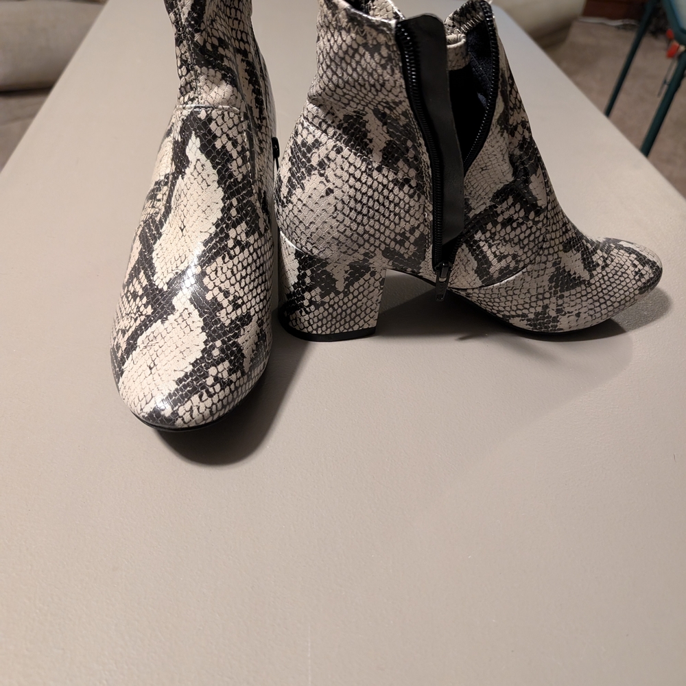 Time and Tru Black and White Snakeskin Ankle Boots